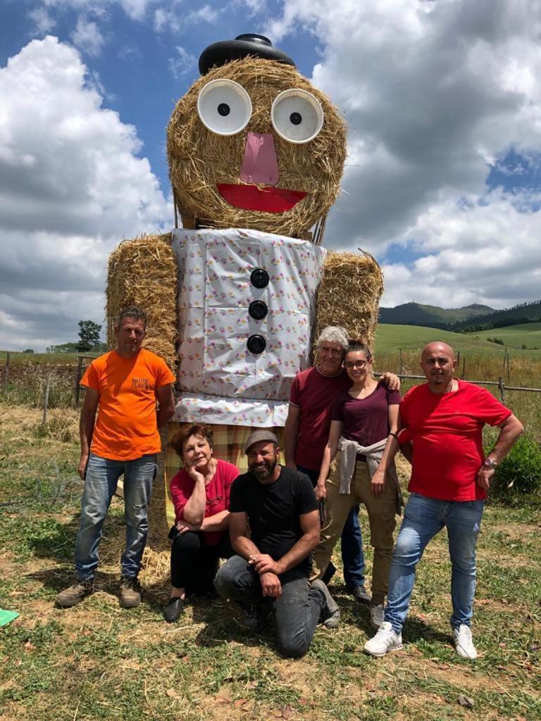 Agriturismo Il Riccio Монтикио Екстериор снимка